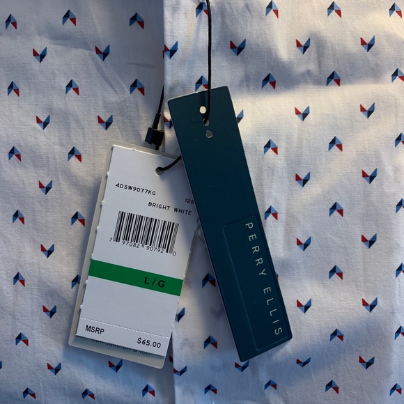 Perry Ellis Casual Button Down - Large - Picture 3 of 4